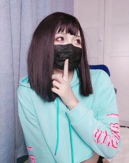 我的嫩模女友中文字幕_高清完整在线观看